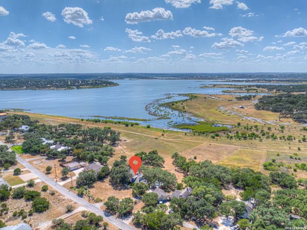 544 MILITARY DR, Canyon Lake, TX 78133