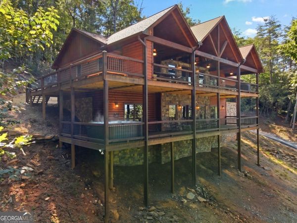 175 Stuart Drive Drive, Mineral Bluff, GA 30559