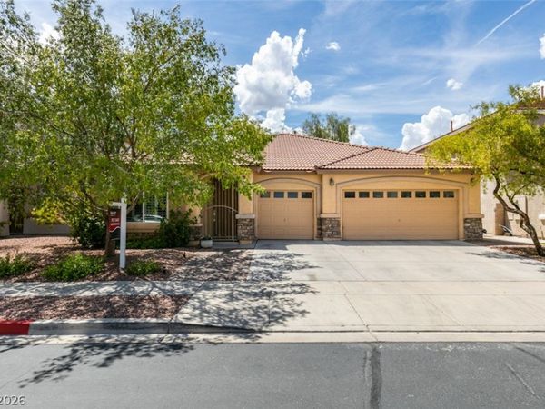 653 Bighorn Creek Street , Henderson, NV 89002