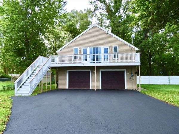 13 Spring St, Unit A, Salisbury, MA 01952