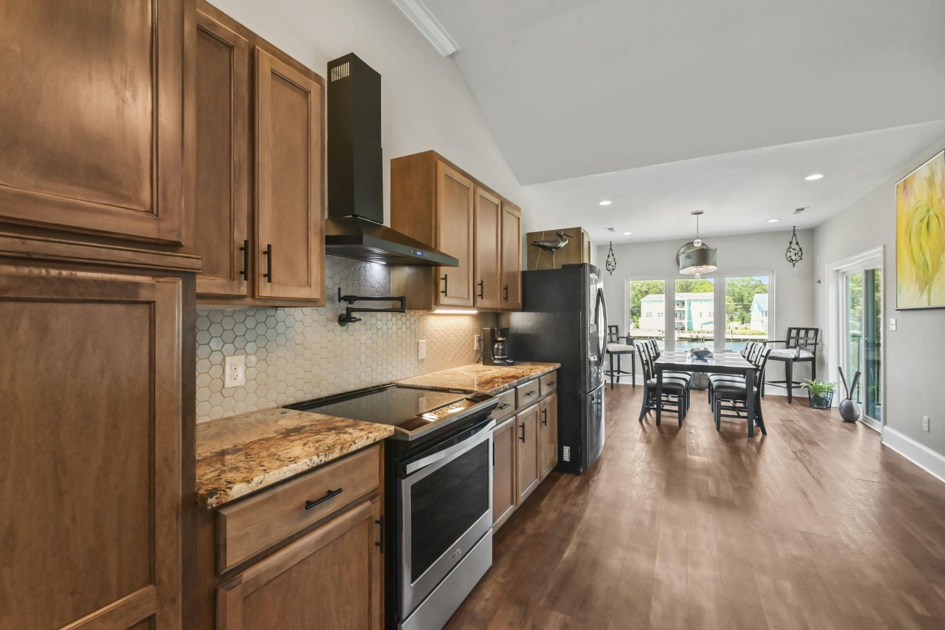 994 Folly Rd. Photo 9