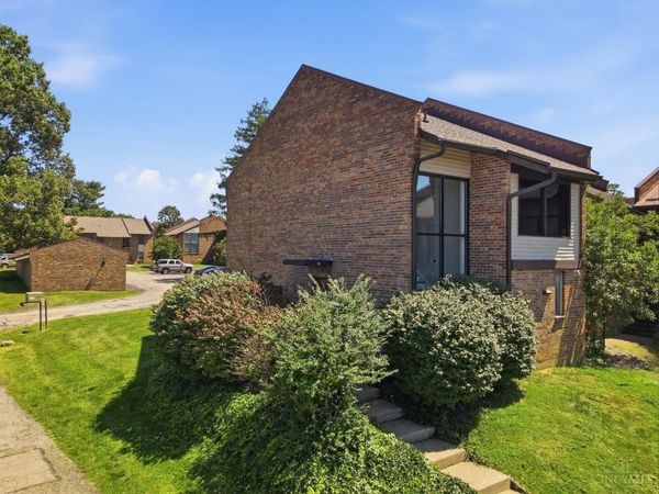 39 Stillmeadow Drive, Unit 39B, Pierce Twp, OH 45245