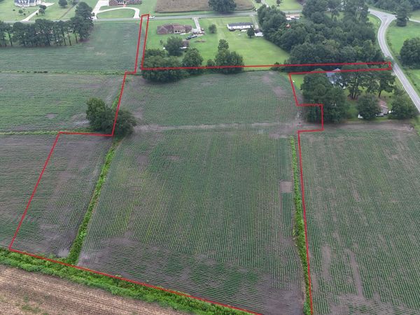 Near 128 Bay Rd. , Rose Hill, NC 28458