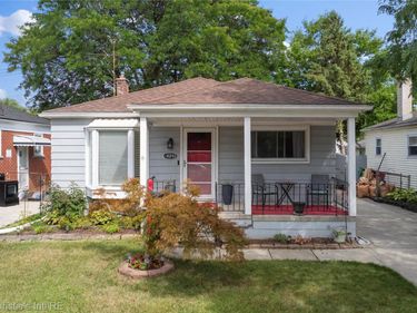 24242 Lexington Avenue, Eastpointe, Mi 48021