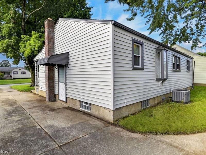 519 Creed Street, Struthers, OH 44471 Photo 9
