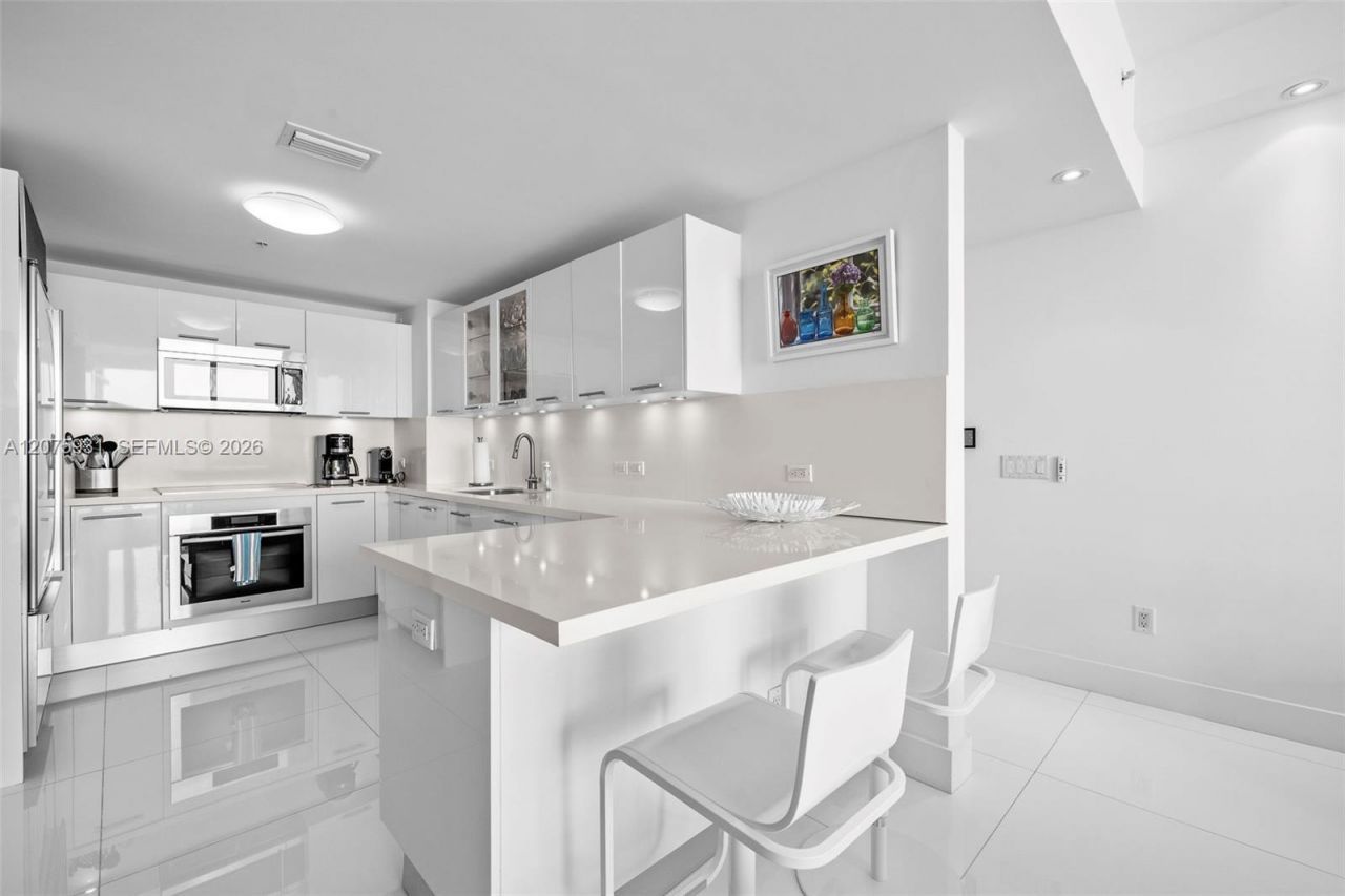 6899 Collins Ave , Unit 1602, Miami Beach, FL 33141 Photo