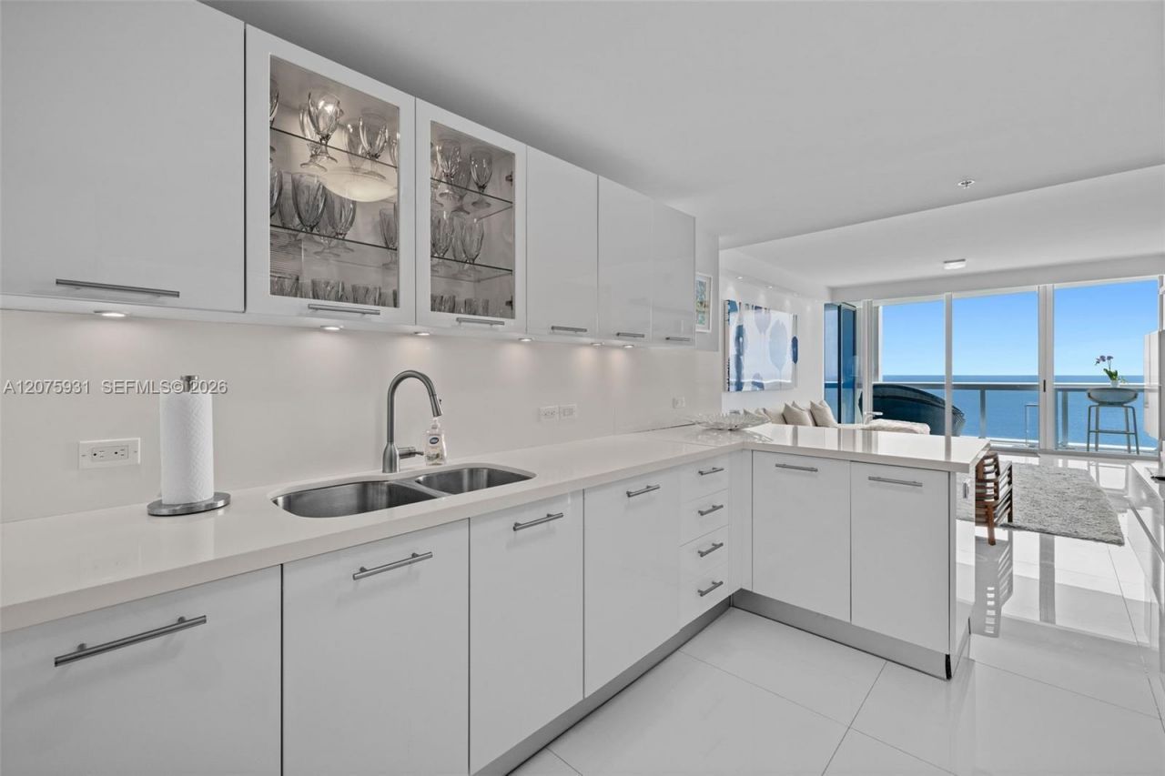 6899 Collins Ave , Unit 1602, Miami Beach, FL 33141 Photo