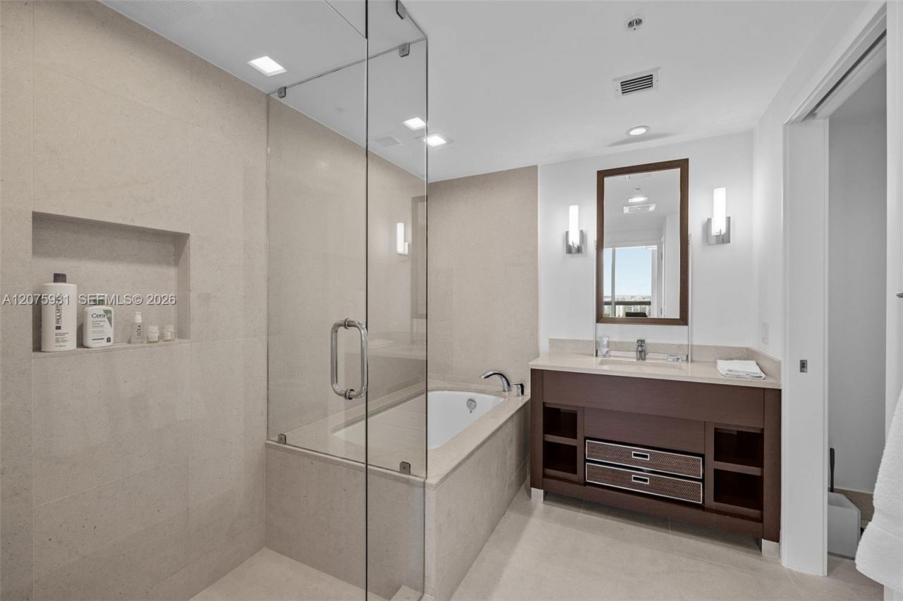 6899 Collins Ave , Unit 1602, Miami Beach, FL 33141 Photo