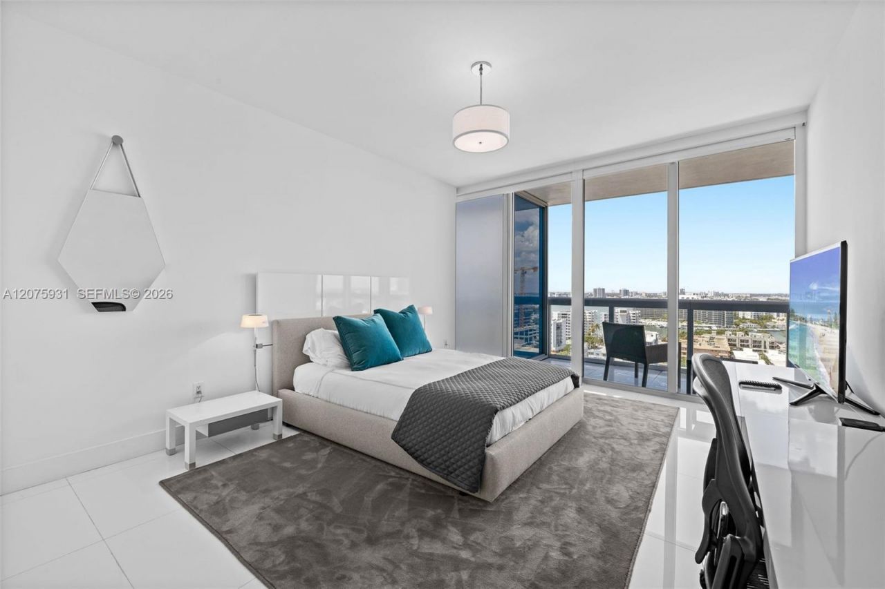 6899 Collins Ave , Unit 1602, Miami Beach, FL 33141 Photo