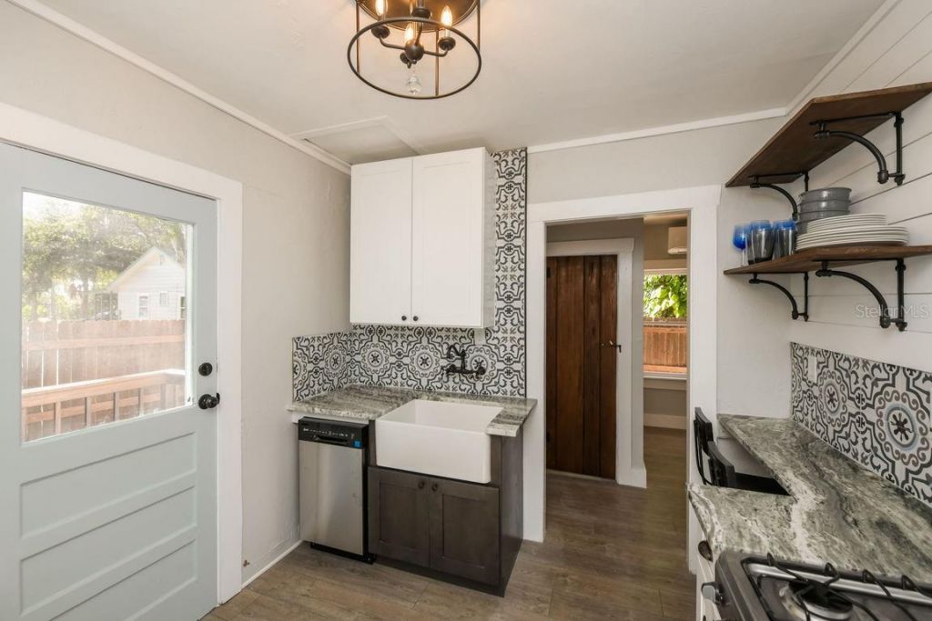 1230 35th Street , Sarasota, FL 34234 Photo