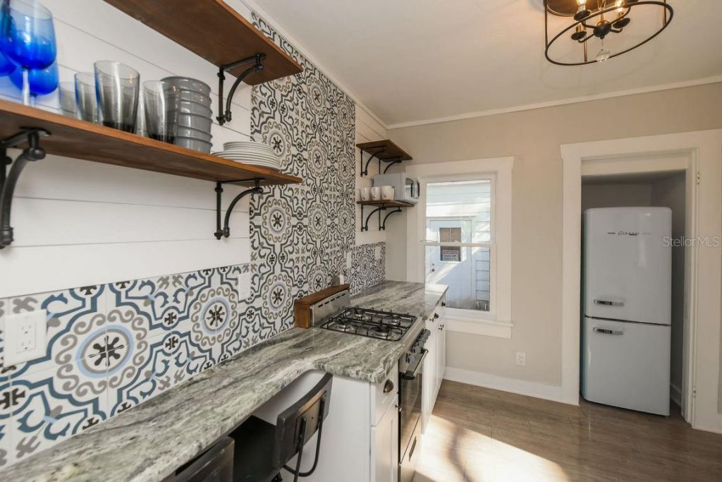1230 35th Street , Sarasota, FL 34234 Photo