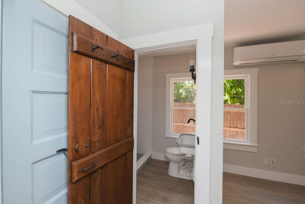 1230 35th Street , Sarasota, FL 34234 Photo