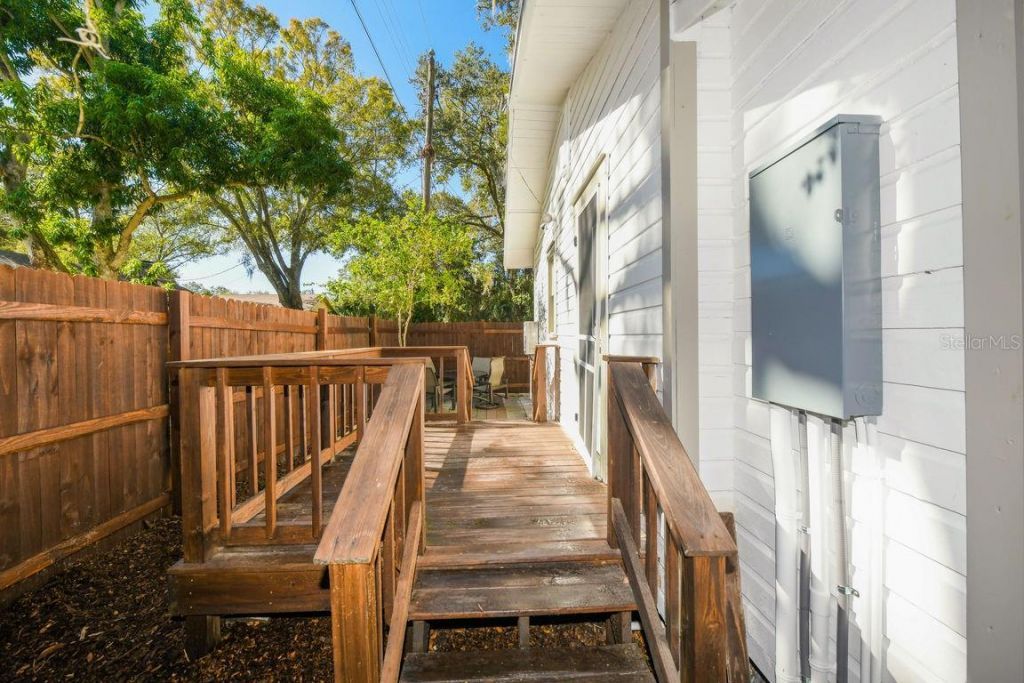 1230 35th Street , Sarasota, FL 34234 Photo