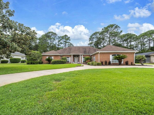 1520 Glenlake Circle, Niceville, FL 32578