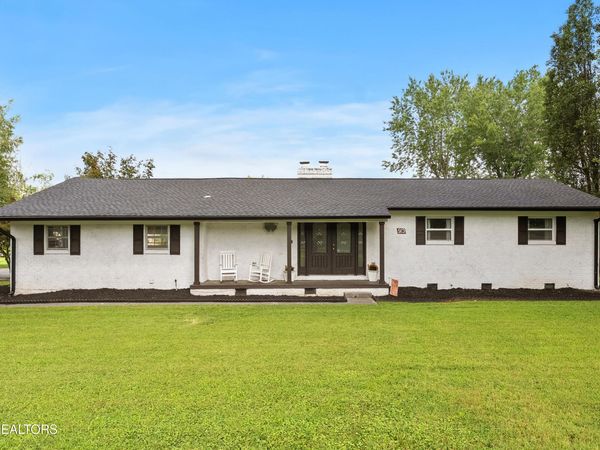 913 W Beaver Creek Drive, Powell, TN 37849