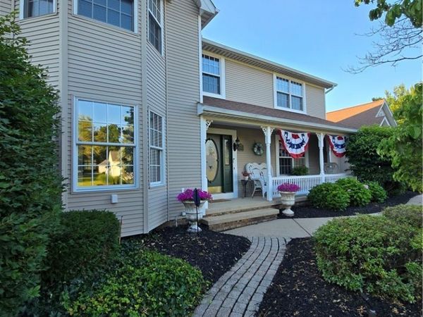 10240 Ilsley Square, Concord Twp, OH 44060