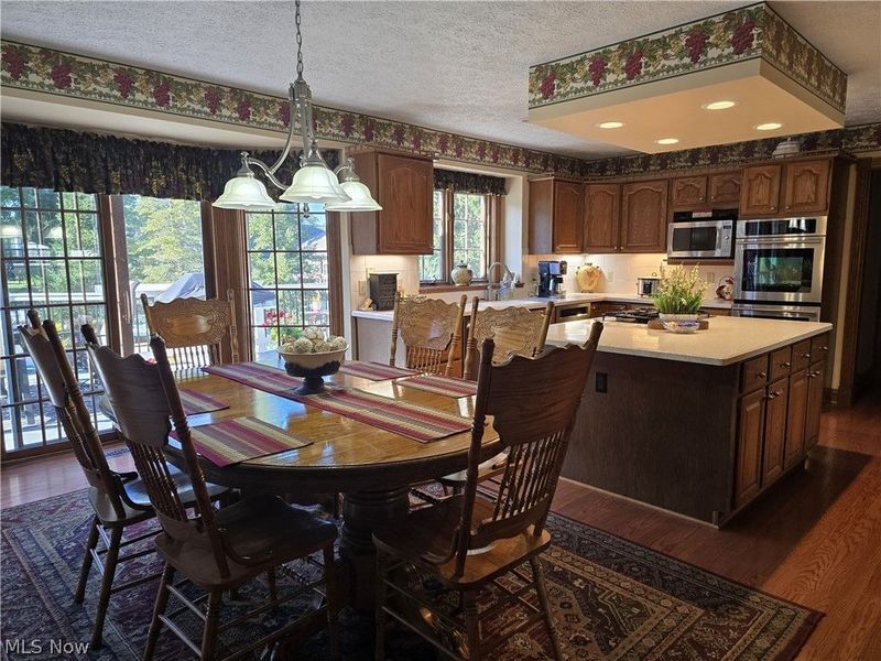 10240 Ilsley Square, Concord Township, OH 44060 Photo 11