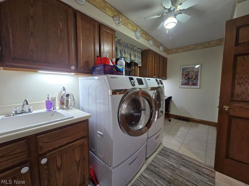 10240 Ilsley Square, Concord Township, OH 44060 Photo 21