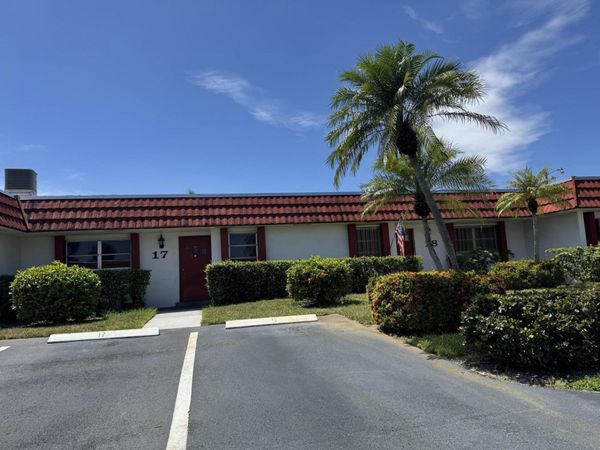 5800 FERNLEY Drive W, Unit 17, West Palm Beach, FL 33415