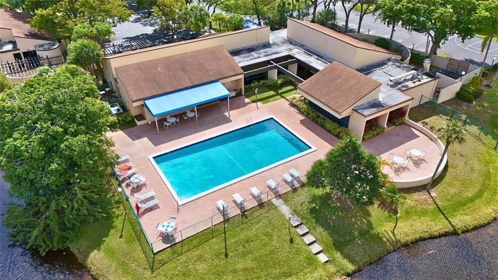 2309 S Cypress Bend Drive, Unit 515, Pompano Beach, FL 33069 Photo