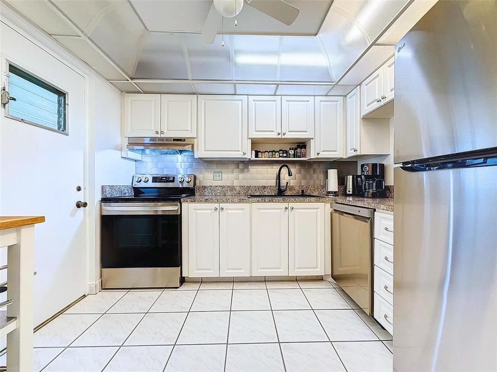 2309 S Cypress Bend Drive, Unit 515, Pompano Beach, FL 33069 Photo