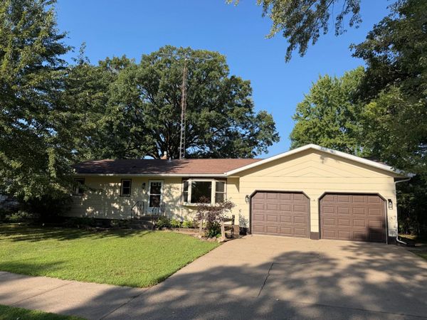 604 3rd Street SW, Little Falls, MN 56345