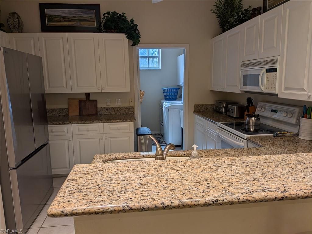 900 L Ambiance Cir , Unit 205, Naples, FL 34108 Photo