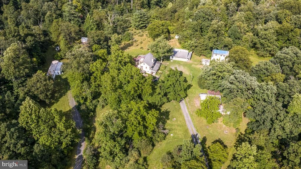 403 PERRY AUGER ROAD, UPPER BLACK EDDY, PA 18972
