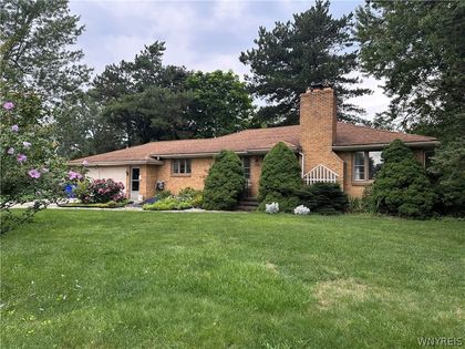 8340 Hirschwood Drive Clarence, NY 14221