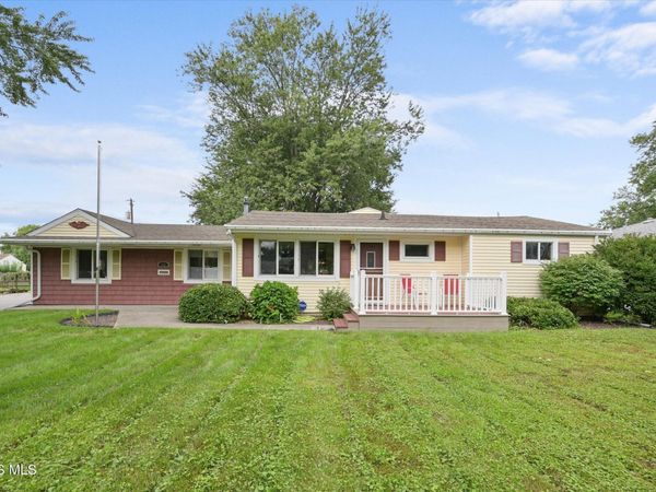 165 N Yarrow Street , Oregon, OH 43616