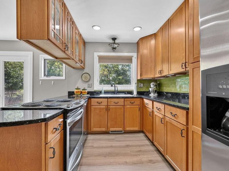 165 E College Avenue, Westerville, OH 43081 Photo 10