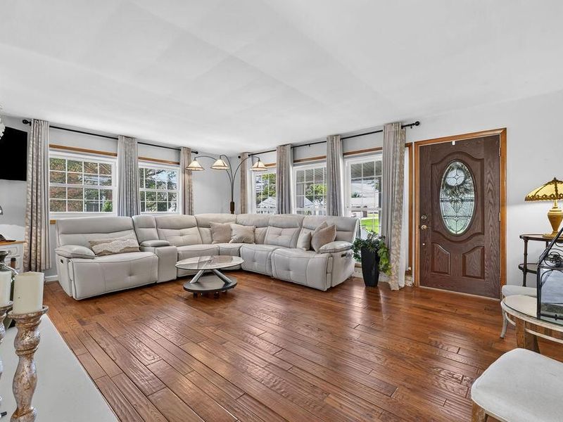 165 E College Avenue, Westerville, OH 43081 Photo 8