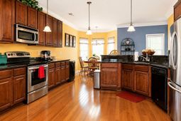 531 Willow Water Way photo 4