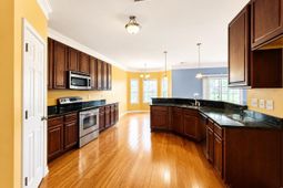 531 Willow Water Way photo 4