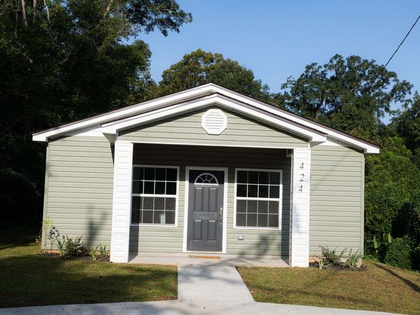 424 N Madison Street , Quincy, FL 32351