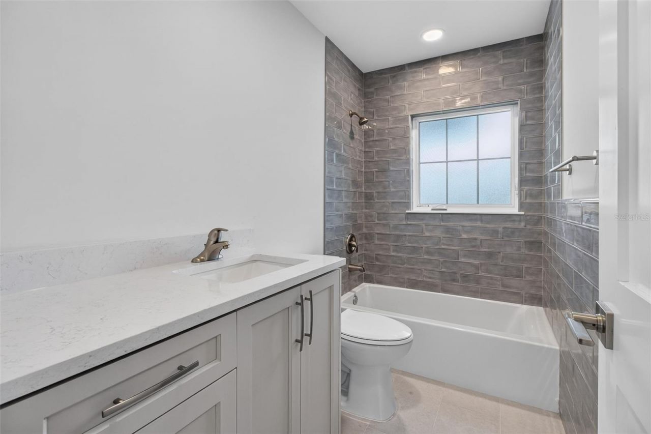 800 Cordova Boulevard Ne, Saint Petersburg, FL 33704 Photo