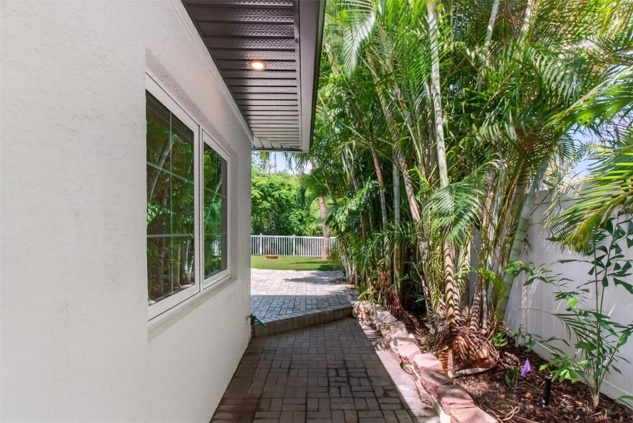 800 Cordova Boulevard Ne, Saint Petersburg, FL 33704 Photo