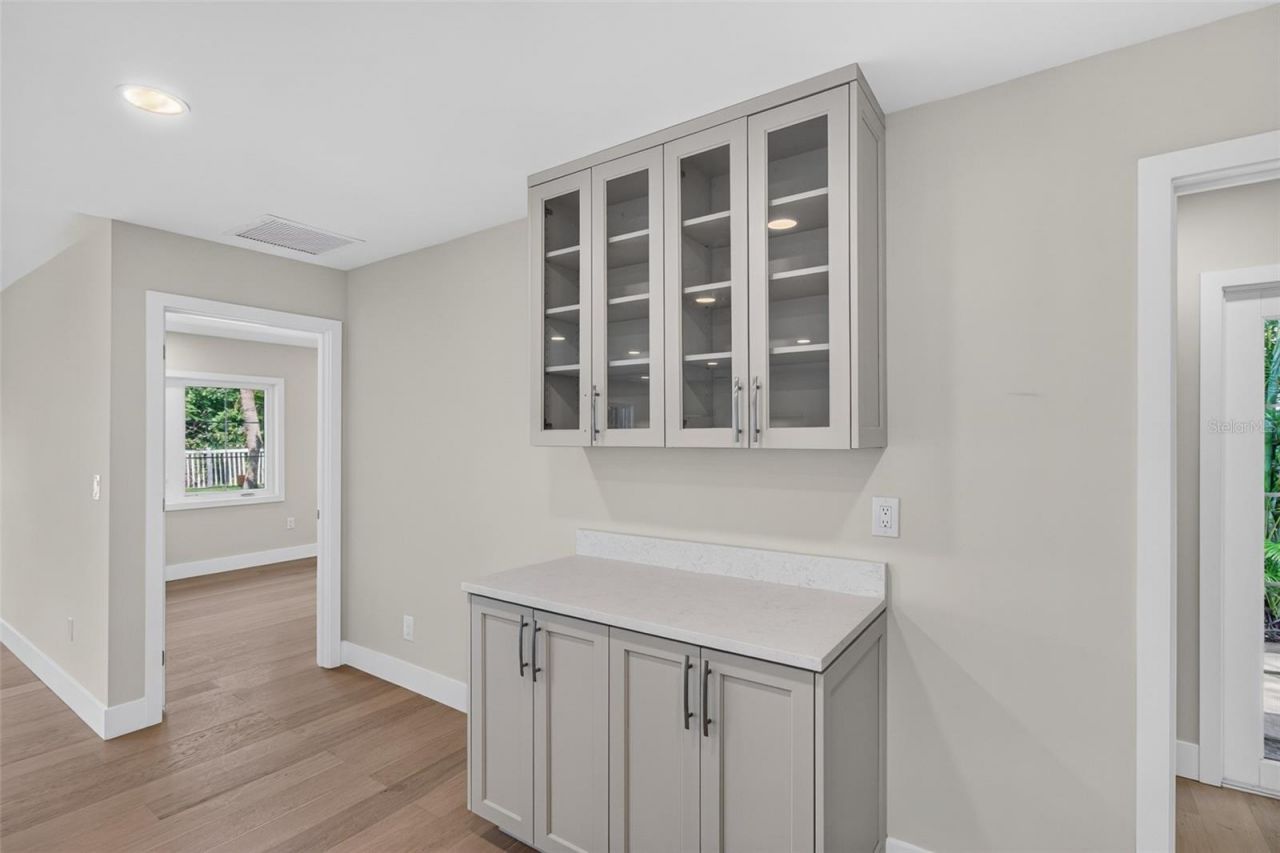 800 Cordova Boulevard Ne, Saint Petersburg, FL 33704 Photo