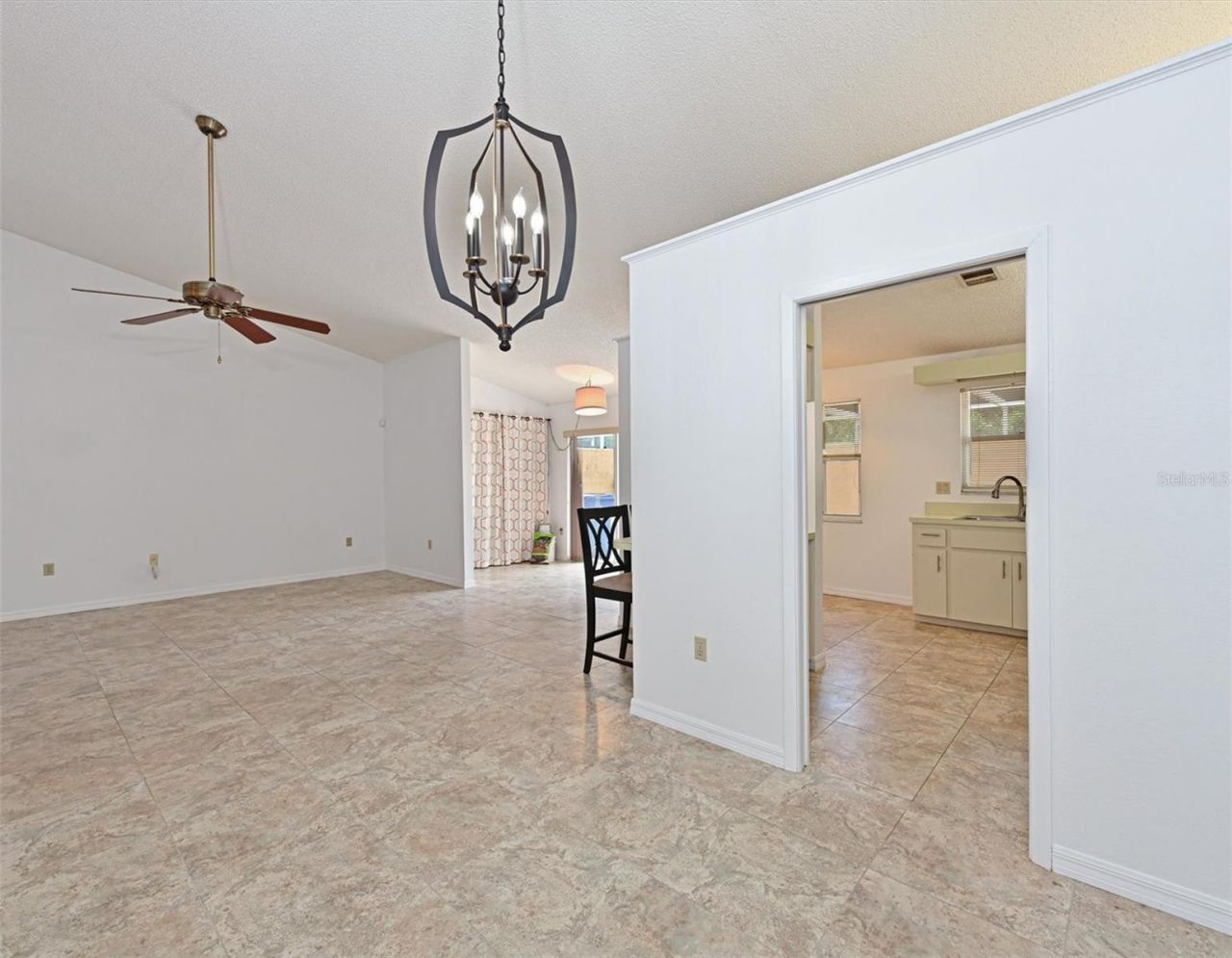 5506 37th Street E, Unit 4, Bradenton, FL 34203 Photo