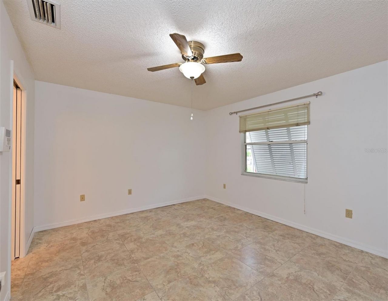 5506 37th Street E, Unit 4, Bradenton, FL 34203 Photo