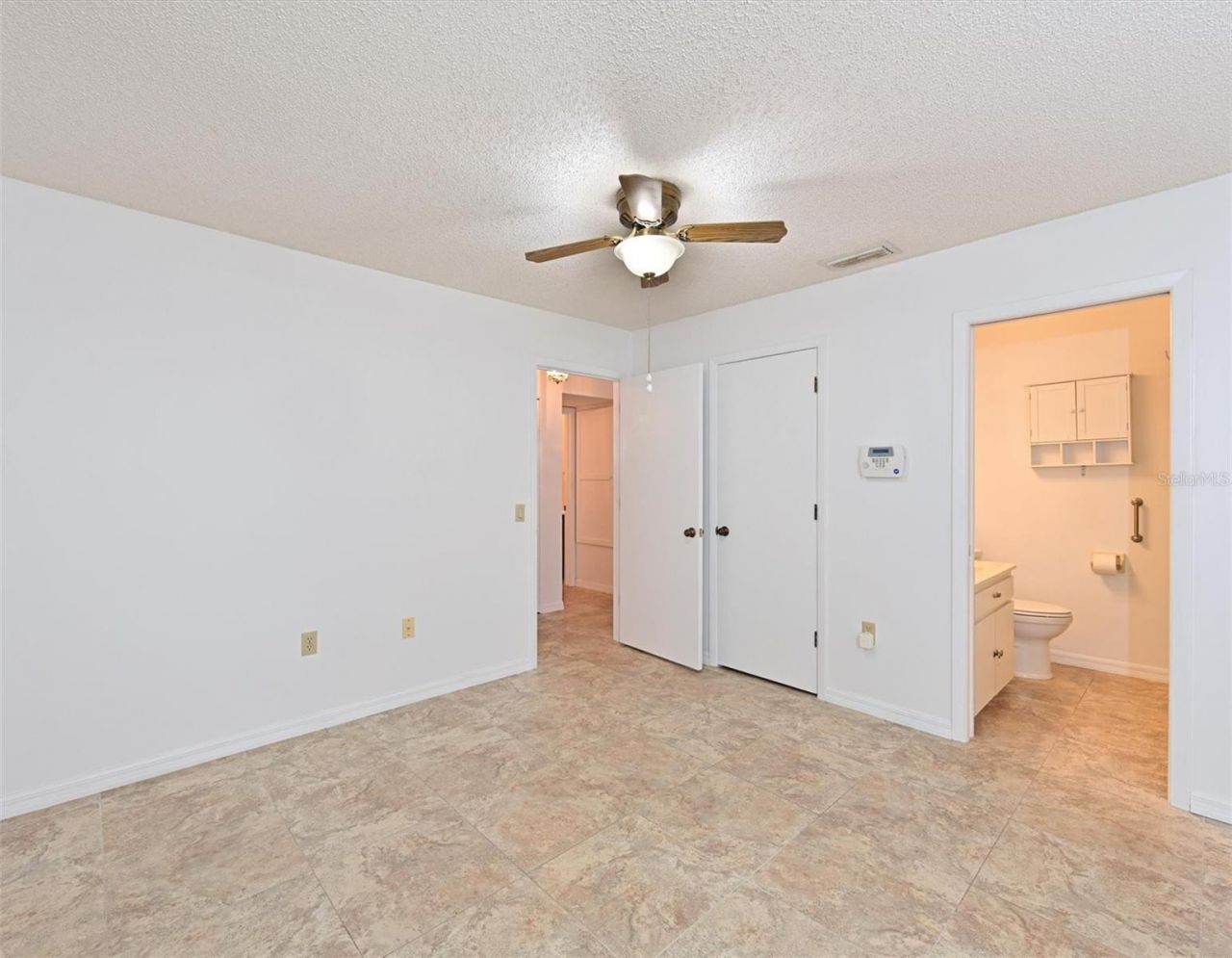 5506 37th Street E, Unit 4, Bradenton, FL 34203 Photo