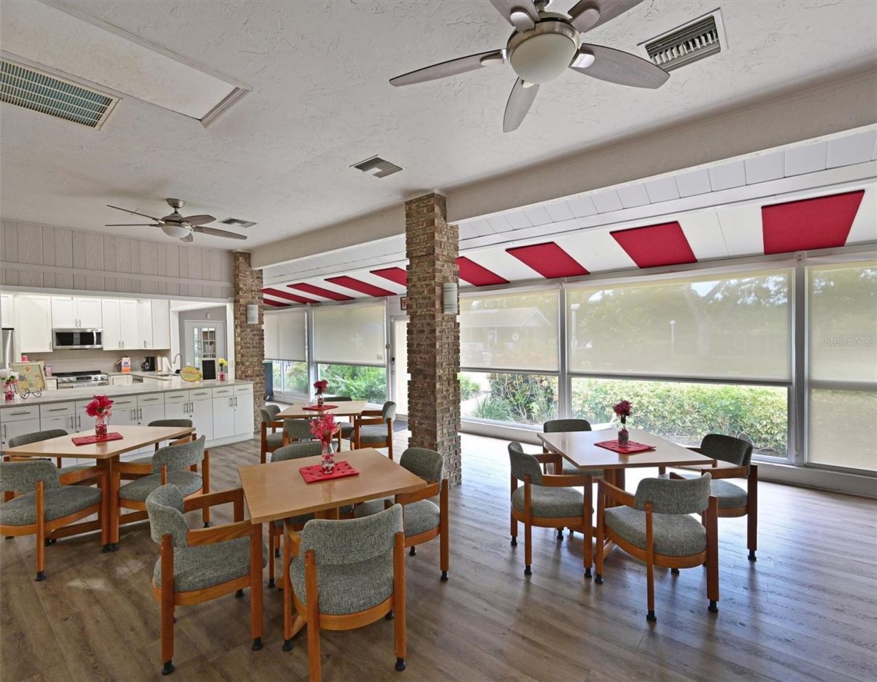 5506 37th Street E, Unit 4, Bradenton, FL 34203 Photo