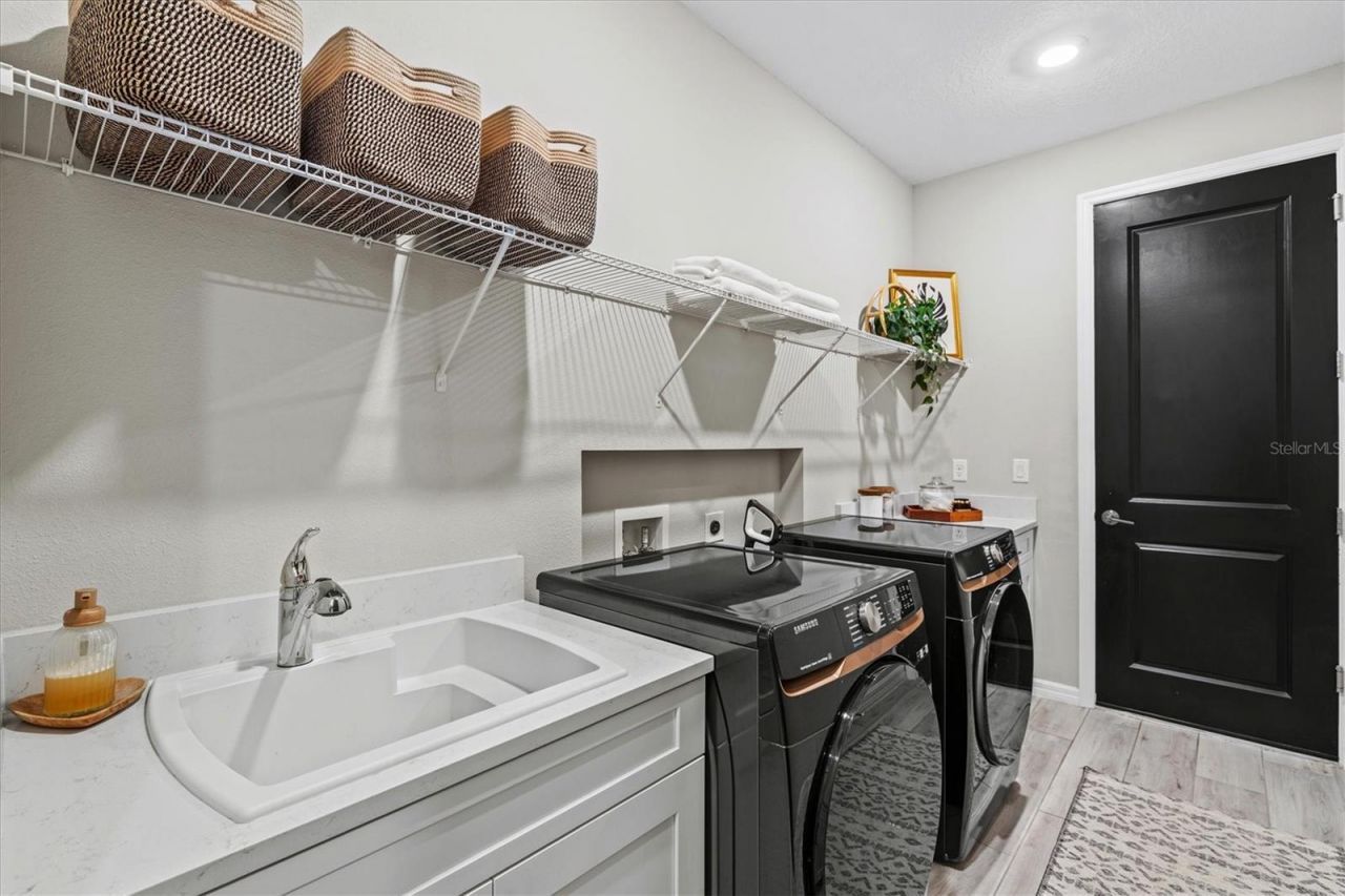9297 Tequila Sunrise Drive, Sarasota, FL 34241 Photo