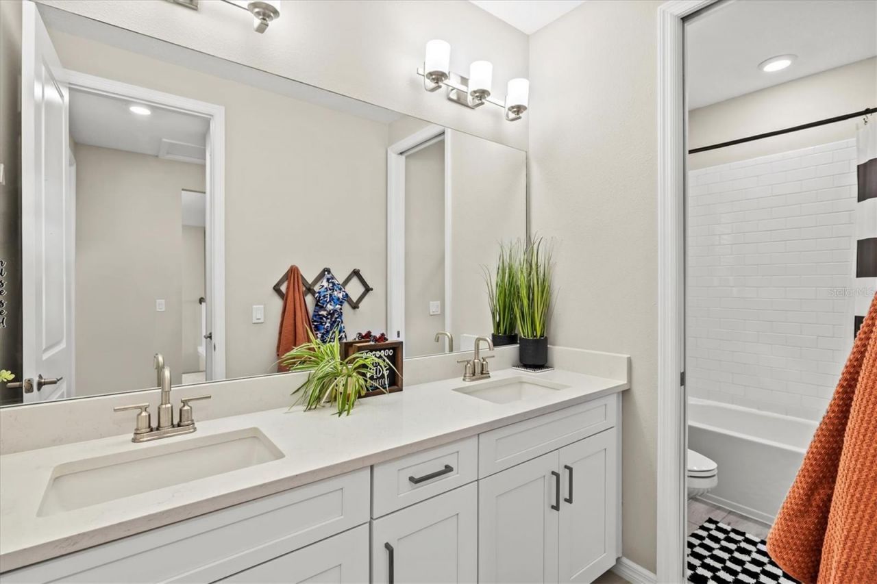 9297 Tequila Sunrise Drive, Sarasota, FL 34241 Photo