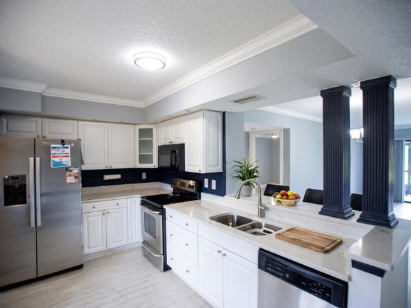 7370 S ORIOLE Boulevard, Unit 102, Delray Beach, FL 33446