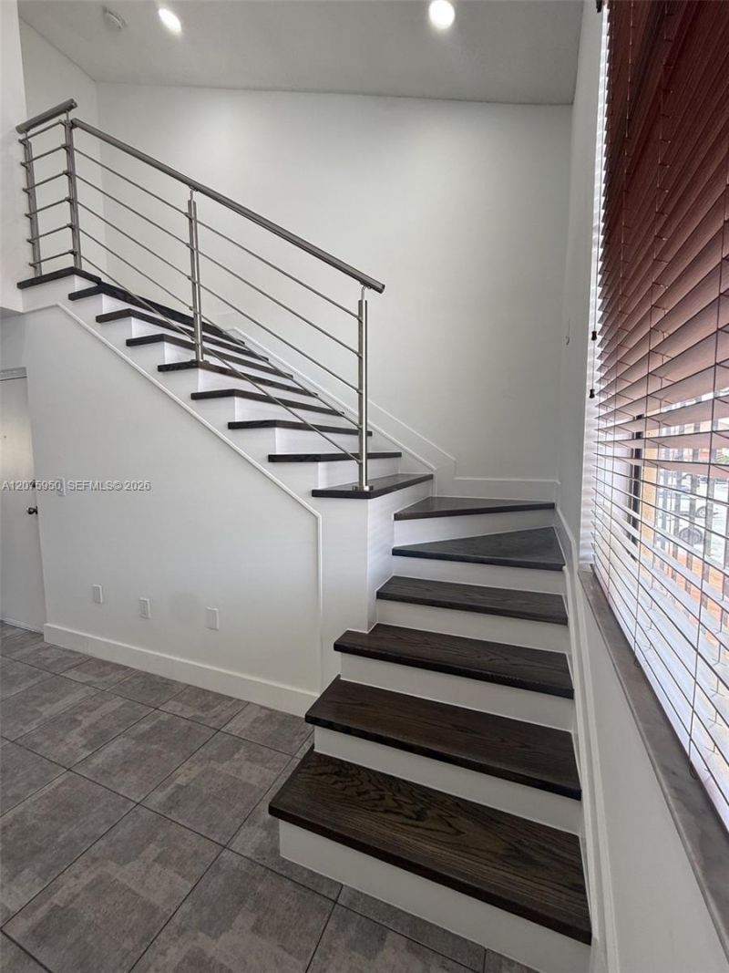 2775 W 61st Pl, Unit 202, Hialeah, FL 33016 Photo