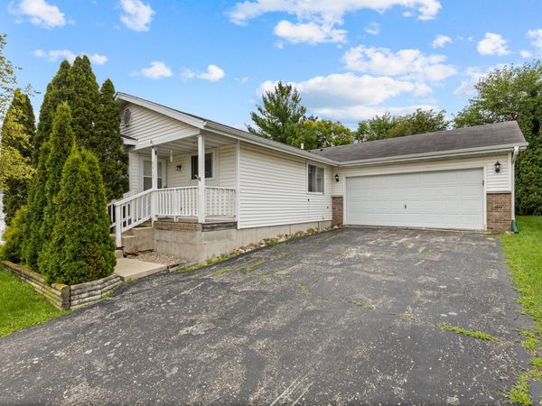 5417 41st St, Kenosha, WI 53144