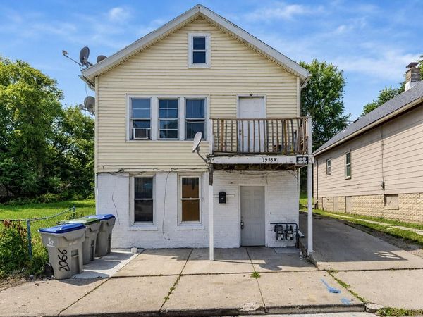 1953 S 5th PLACE, Milwaukee, WI 53204