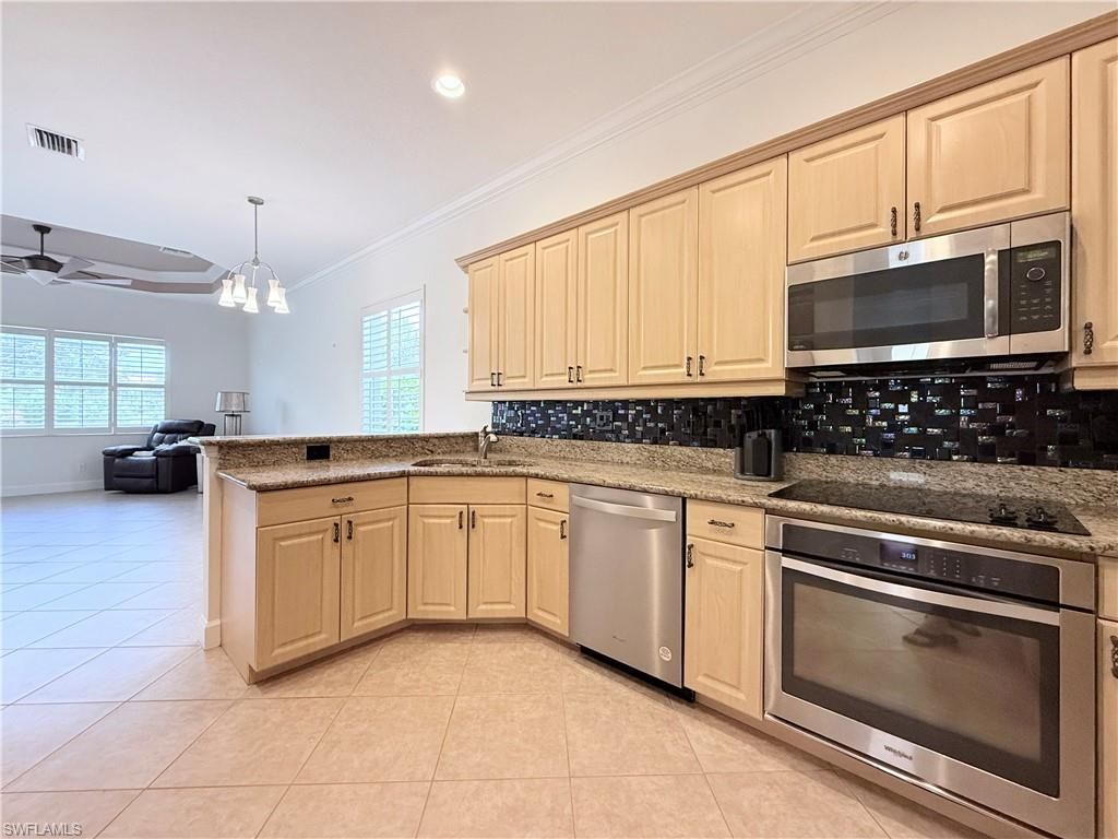 7903 Founders Cir , Naples, FL 34104 Photo