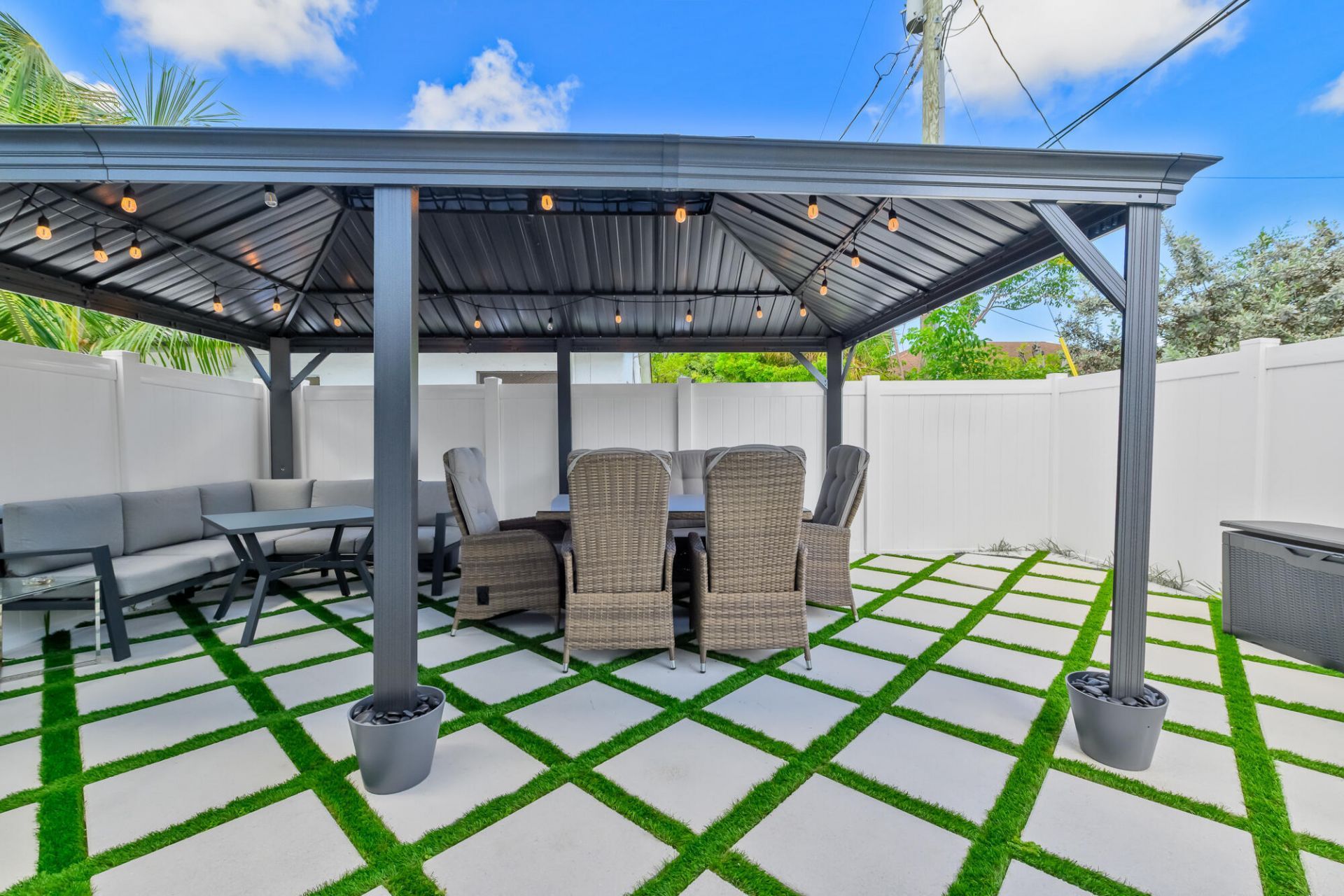 460 NW 27th Avenue, Pompano Beach, FL 33069 Photo